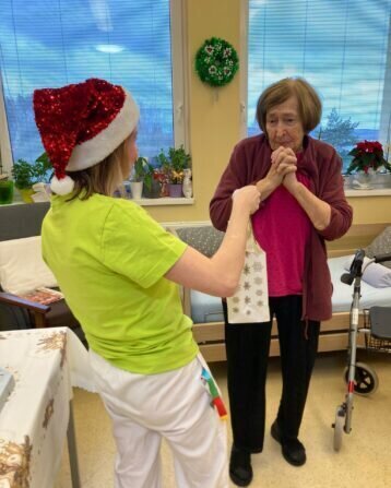 2aac7893-decf-4a97-b8c3-7c9347f19740