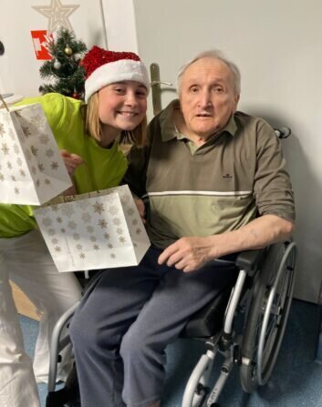 2ec524ca-9557-4857-98f5-0280e18ec678