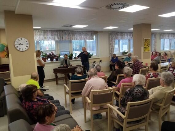 403750935_742816784552025_3817533083056638975_n