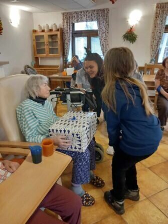 410140597_679872110666839_8738675364400019235_n