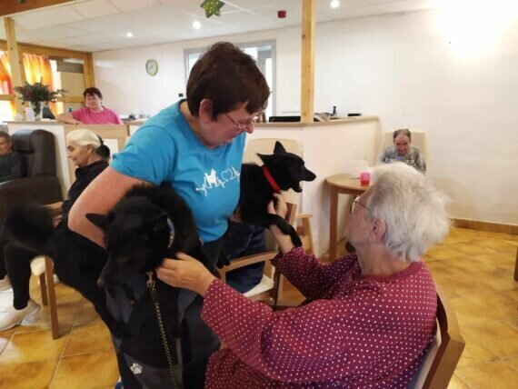 410285155_1367987740776975_4496317483099227740_n