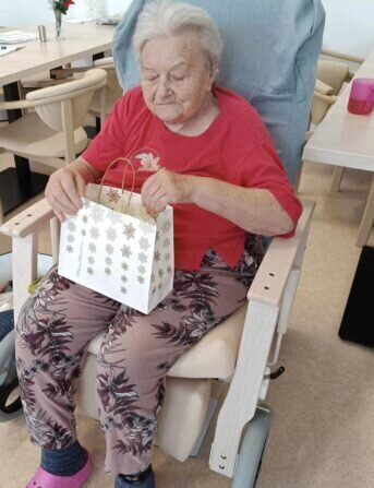 414461838_296453696729677_7239558018443928793_n