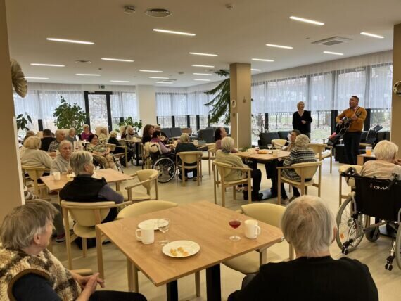 422867535_1055911102409411_4905519014910401700_n