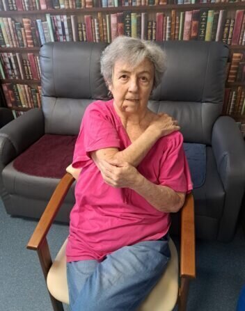 e170f061-b6e9-49d9-a8be-946a70eeddd0