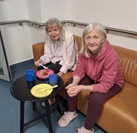 075c1803-5f06-4868-80cf-0ac13747f82e