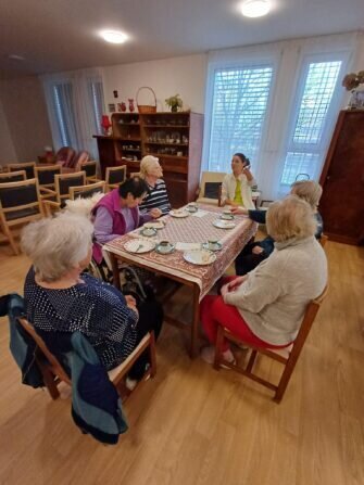 426328456_989924352568938_1018798965862752011_n