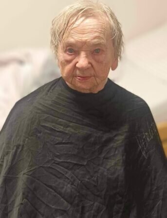 813502C1-8AA7-428F-A64A-41E516D0FA1C