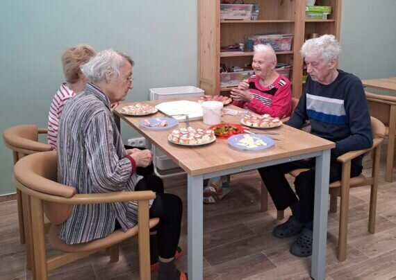 9863b240-9f8d-40a1-aa47-7ad67ffeeabf