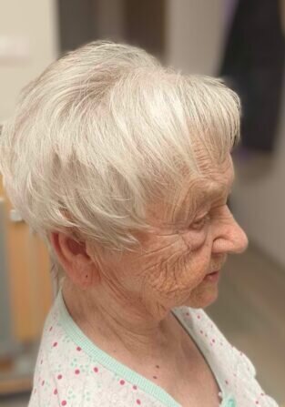 B68A5B85-C827-4FBA-8986-1298BB05FD25