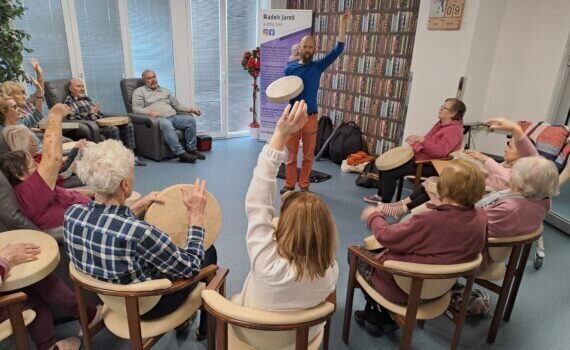 c9433e5b-444e-45eb-9f42-2dbd2100a593