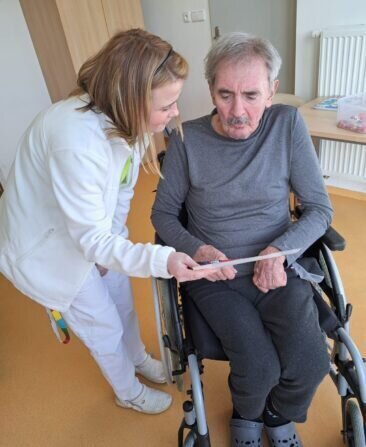 d8d42a49-7648-4ab1-9a57-e2fb4303fd11