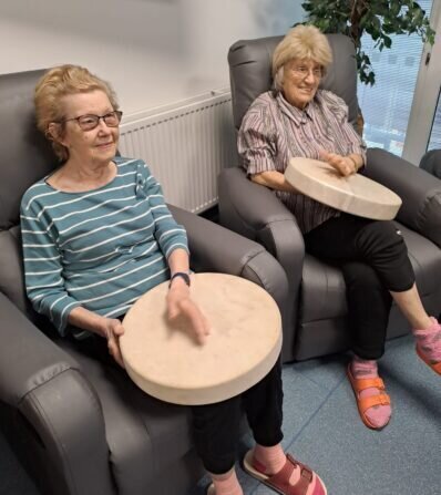 fb5734b0-98b5-43a6-bc89-3f97a9ae2352