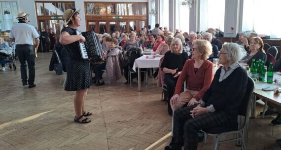 455e9929-b2c7-4826-965c-8af7699872b3