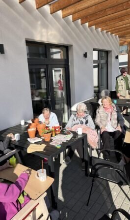 b6a8c949-a093-4660-bf3f-78278d2ea0e8