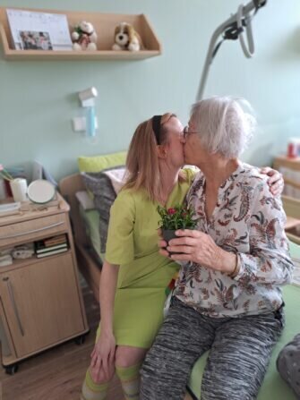 d81d2ba0-818d-44df-b629-5b08b35af370