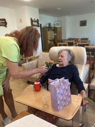 434966982_404870662406533_8370206773887597531_n