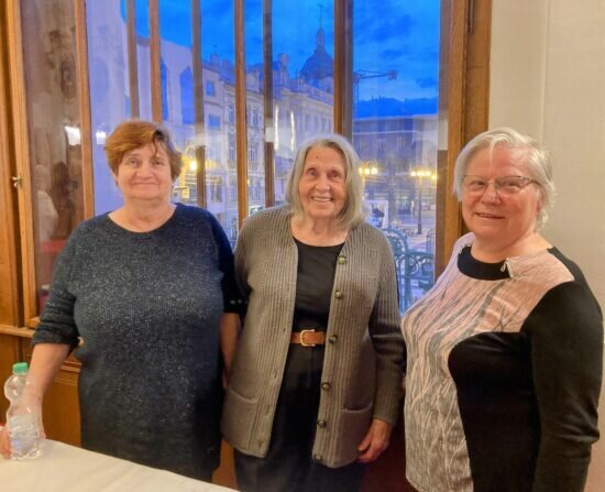 4DD67F60-79C3-4B1C-9D06-E8F85ED34380