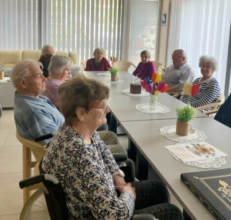 6C3351A6-F097-4657-A9A6-67B27DA263B4