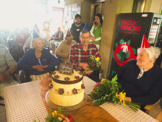 db47b301-21a5-41bd-843a-6de37c772ada