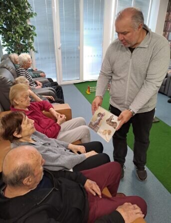 1ac6ab9e-817c-46c1-b534-c477f7274e23