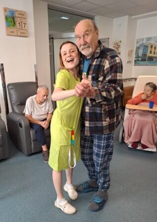 3561e98e-b1a8-4dd1-b514-53e1503dfa93