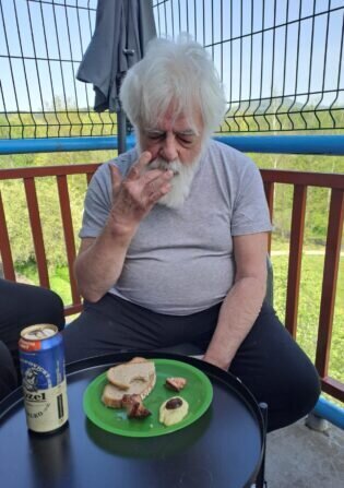 45064990-6667-4d2c-a4e9-22f92fcb5b21