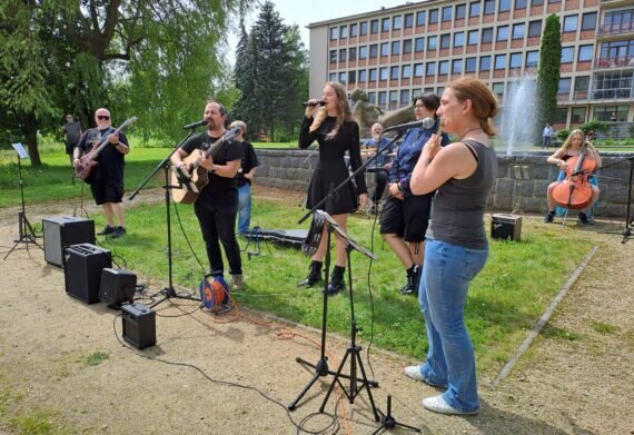 3b42e468-f62a-4407-812f-60210de3fd67