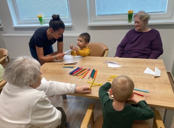 67e5c0ac-c864-49ef-8635-1d2983a707c4