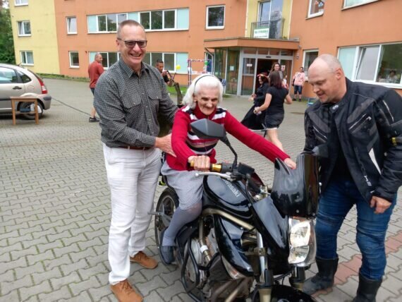 WhatsApp Image 2024-05-30 at 08.24.17