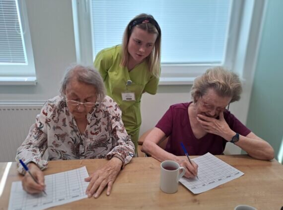 ff66eb9e-5875-41a4-b709-8a735b7ffd9b