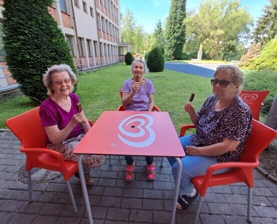 33205ea6-aff8-4b88-8629-cd43847822a3