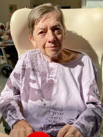 10A2A043-8D41-4F87-B2F8-1160F9E24D5F