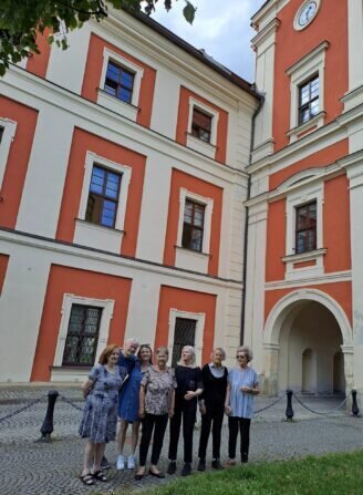 908ab034-d6cf-4985-a69d-5e9aa6f6bf93