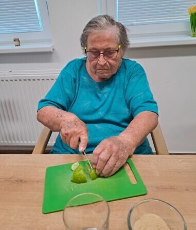 9a5f433b-04b7-4463-8be8-8e8c464893f7