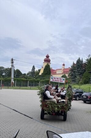 Messenger_creation_06466459-5d3a-438b-91c8-5359ea3a0ae0