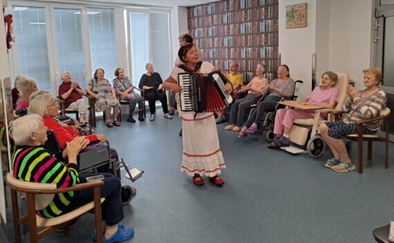 e4e9727d-3726-41e9-9ffc-278dd555af98