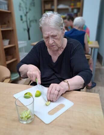 fb7859b7-8fdb-4f02-8028-f2b8f9eef997