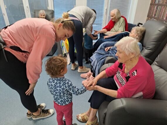 704ed289-7e11-4bec-b6d0-7368aa9e5e10