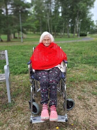 f6055641-e529-4021-86c4-c1e5f1d71c93