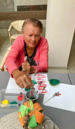 A9B92582-097D-4EF5-B2E5-106E23888A20