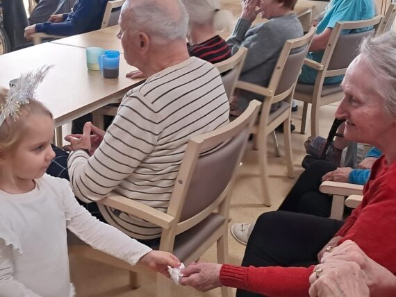 69d407e7-3505-4d5b-91e3-08dc1ebae6bf