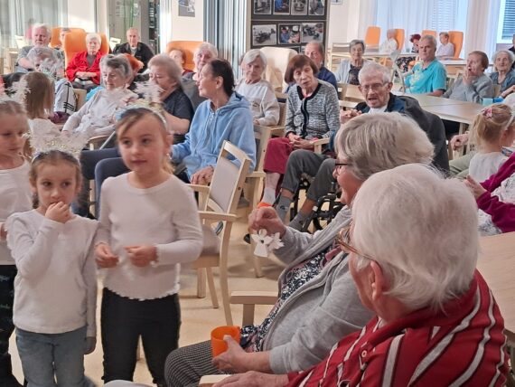 82a8b71e-b517-41ba-8bfc-e6331a40c317