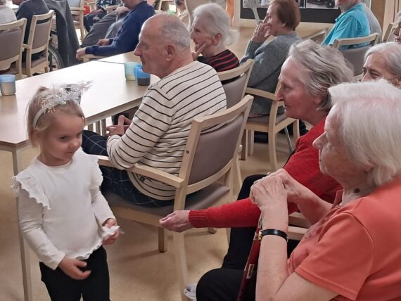 e5560173-e964-488c-9597-e5d66799f92f