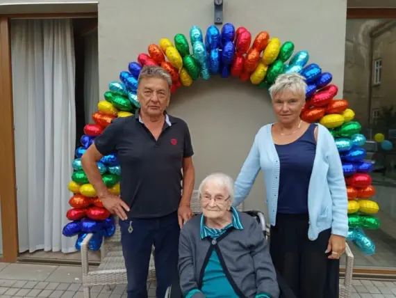 1757092172458-1536x1152