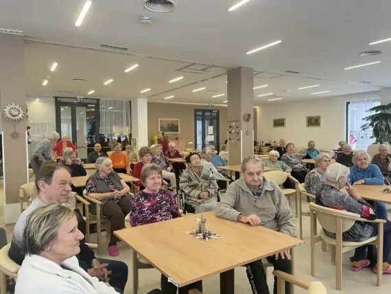 413480511_899670454935764_1373013001738490675_n