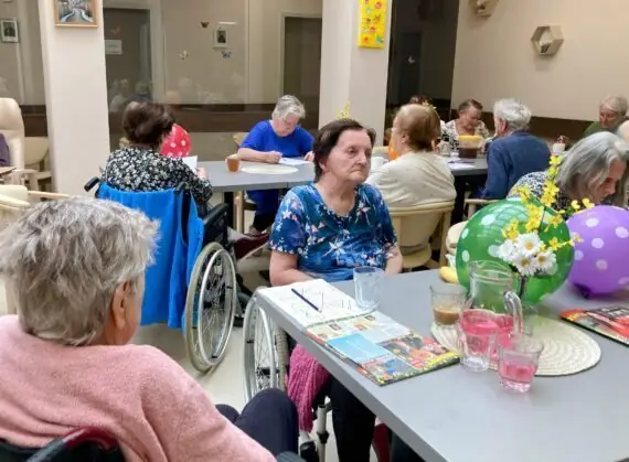 4CDA08B2-7607-402F-B6A6-952A70AA50B8