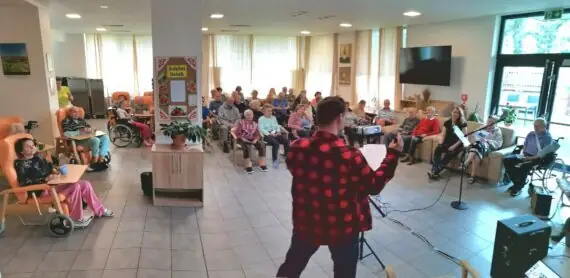 437147515_409499721793022_7364382538985330351_n