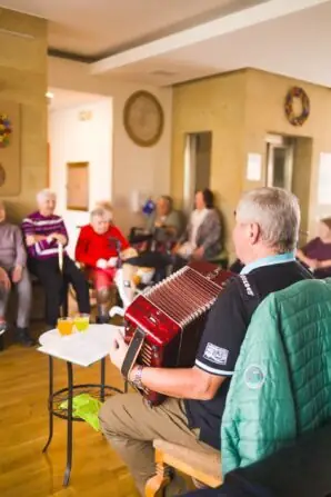 PHOTO-2024-04-17-18-15-57