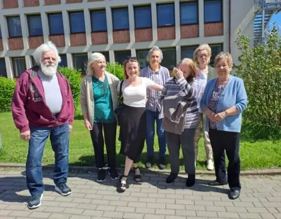 e90c7446-6d77-4d6b-8054-0ec20a9ccce5