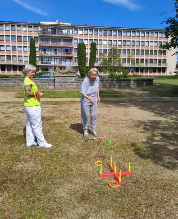 6ff6bd6d-401d-4f2e-bed6-9433a20d5e74